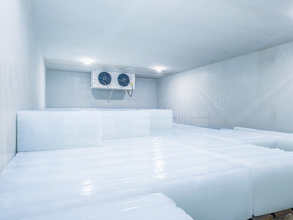 Machines à glace en bloc à refroidissement direct de 2 x 15 tonnes pour un client Indonésien