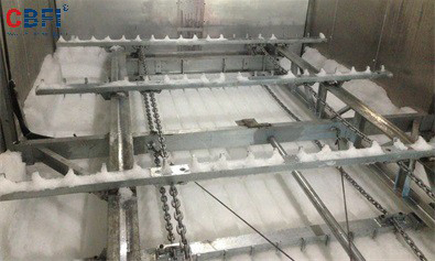 Mozambique--Système automatique de stockage de glace Type Ratissage de glace écaille 40T