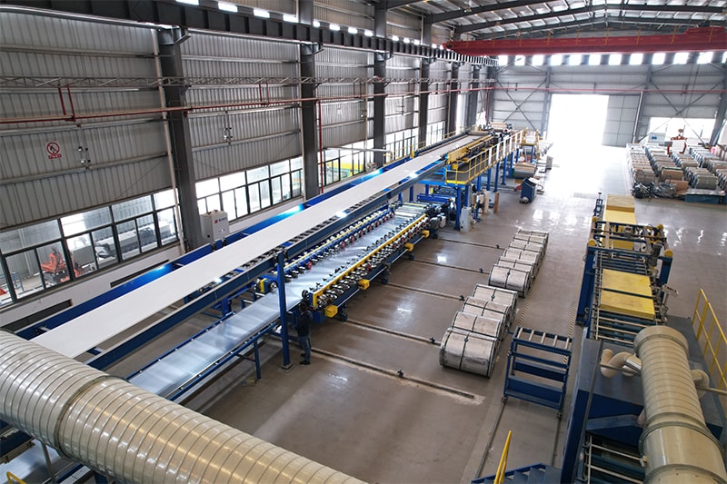 Usine de panneaux isothermes
